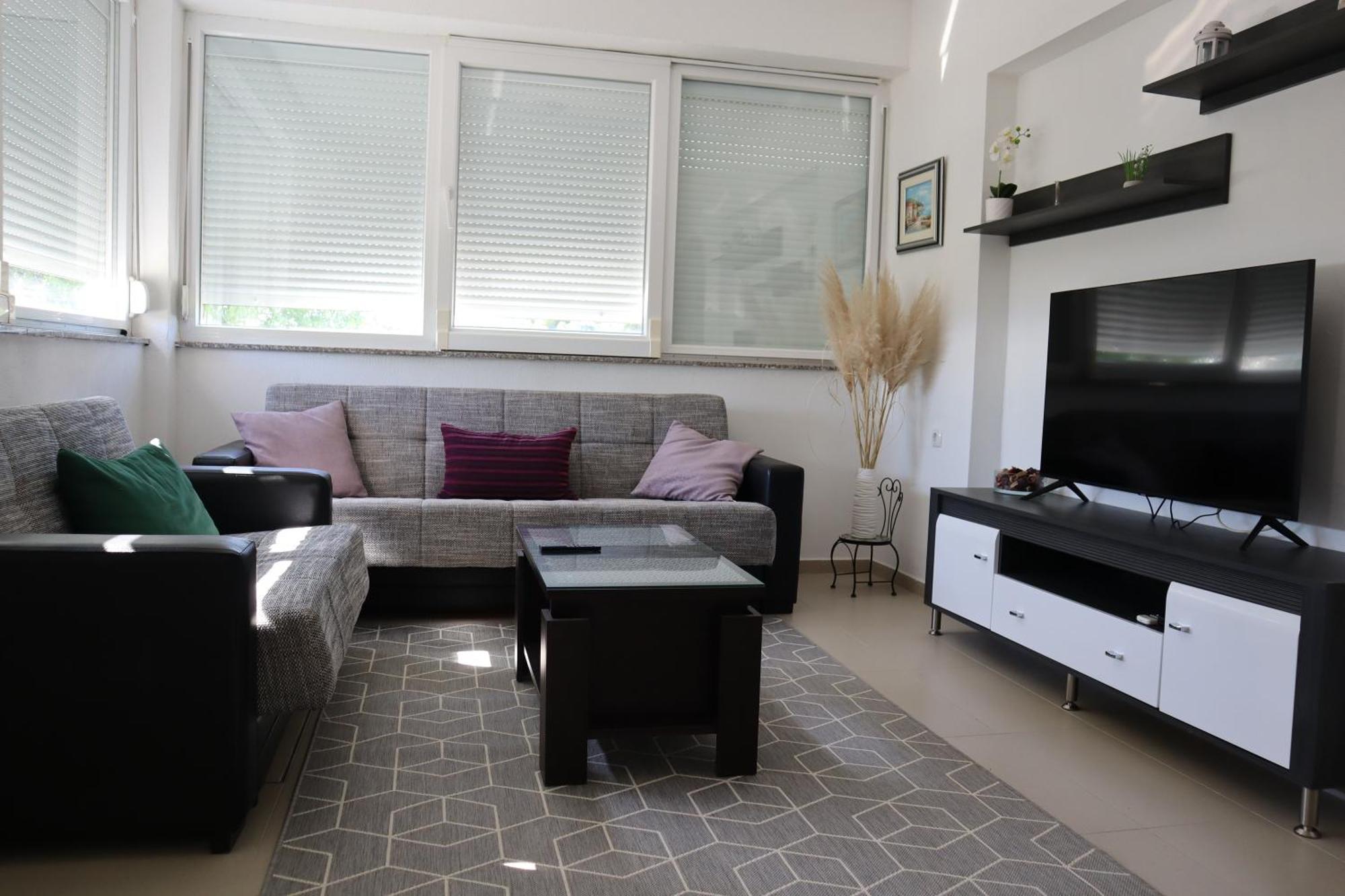 Holiday Home Ante With Beautiful Private Garden Nadin Extérieur photo
