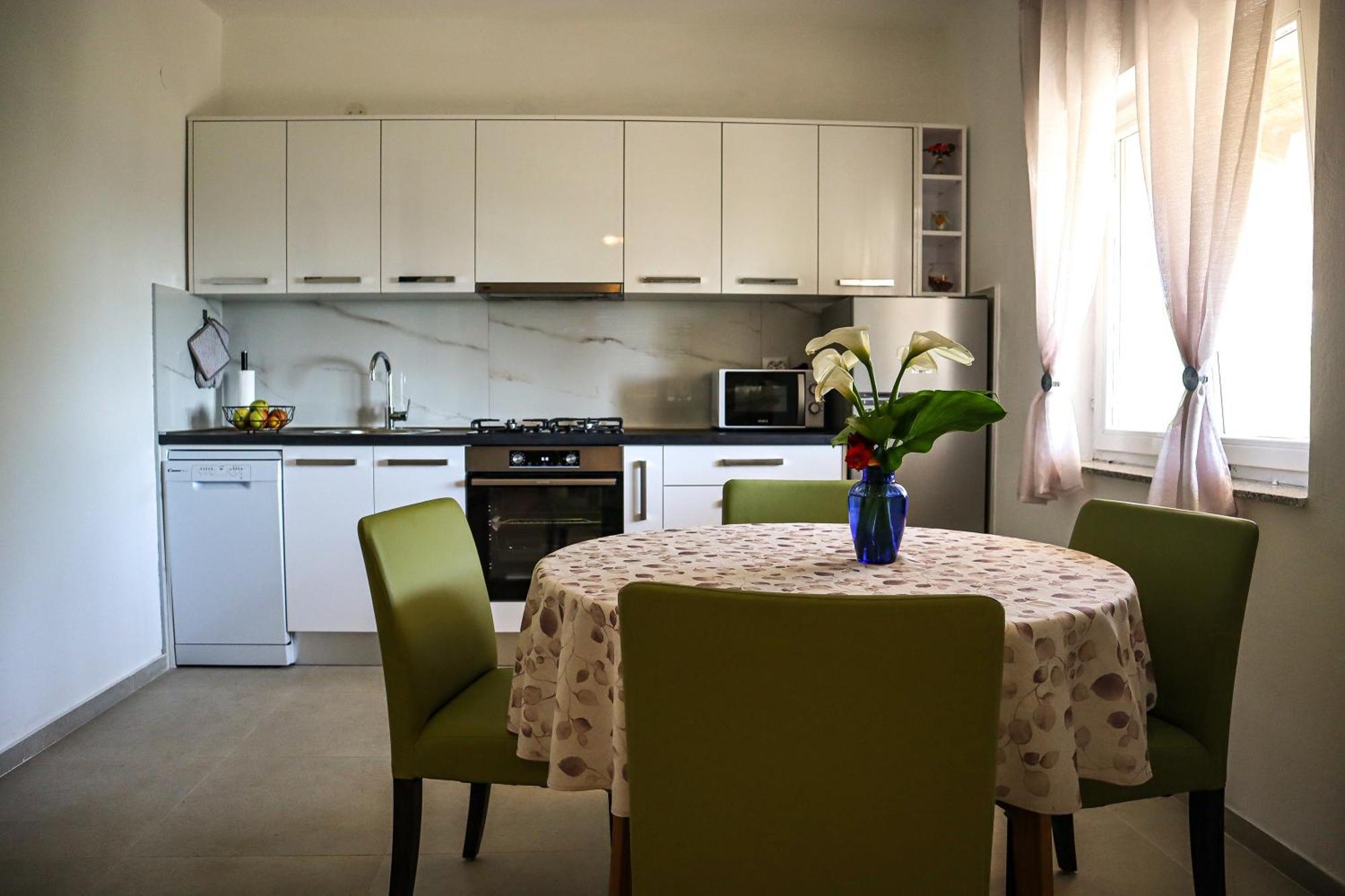 Holiday Home Ante With Beautiful Private Garden Nadin Extérieur photo