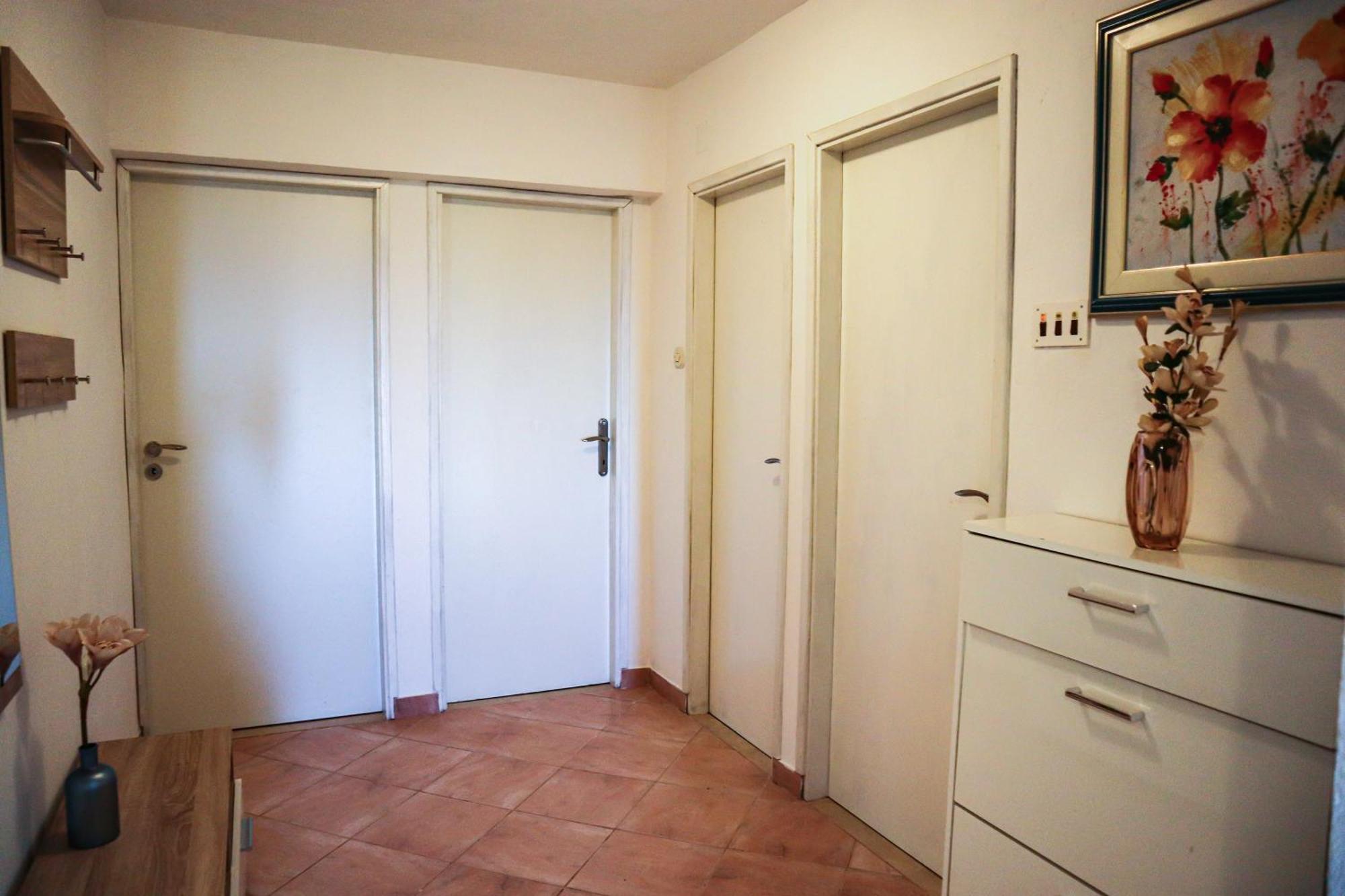 Holiday Home Ante With Beautiful Private Garden Nadin Extérieur photo